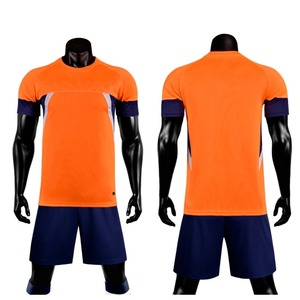 Conjunto personalizado de camiseta de fútbol para hombres y niños, camiseta de manga corta de secado rápido de 2 piezas personalizada y pantalones cortos, uniforme de fútbol, ropa deportiva - Product Image 3