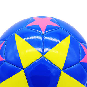 Meilleur ballon de football d'entraînement pour adultes personnalisable et léger en cuir artificiel Logo de l'équipe imprimé Football cousu à la machine thermique - Product Image 3