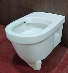 สุขภัณฑ์ห้องน้ําแขวนผนังราคาถูกห้องน้ําห้องสุขาขายที่นั่งสีขาวเซรามิกชั้นบรรจุเวลารูปแบบกราฟิก GUA - Product Image 6