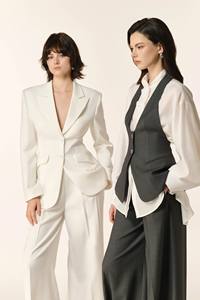 Elegant V Neck Single Breasted <b>Waistcoat</b> with Office Pants <b>Women</b> Formal Business Outfit Vintage Style <b>Black</b> OEM ODM in Vietnam - Product Image 2