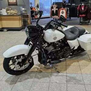 Obtenez des offres spéciales sur les Harley-Davidson ROAD KING SPECIAL 2026, nouvelle moto de tourisme Grand American 4 temps - Product Image 2