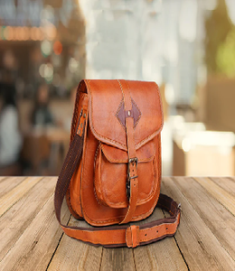 กระเป๋าถือโฮโบรูปร่างที่นุ่มสบายในสีคาราเมลที่อุดมไปด้วยมีจำหน่ายในราคาขายส่ง - Product Image 5