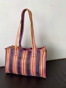 Sacs recyclés fantaisie en nylon Sacs en polypropylène en plastique recyclé tendance Sacs recyclés en nylon fabriqués à Mumbai - Product Image 4