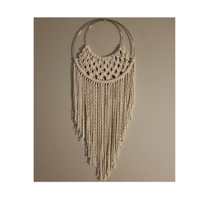Colgante de pared bohemio de macramé elaborado con cuidado para mejorar su espacio con calidez artística y tonos naturales suaves - Product Image 5