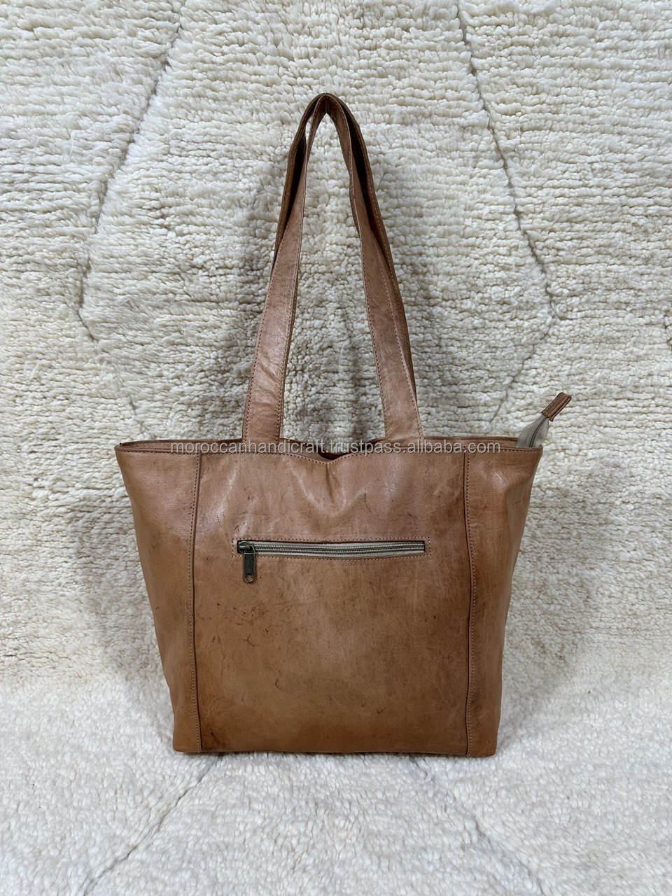 น้ำตาลอ่อน