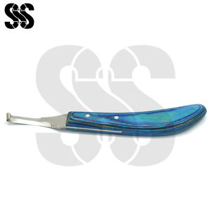 มีดตัดกีบม้าแบบมือขวา รุ่นใหม่ล่าสุด ดีไซน์ทันสมัย ใบมีดโค้งคมพิเศษ ทนทานต่อการเกิดสนิม สำหรับช่างตัดแต่งกีบม้า - Product Image 3