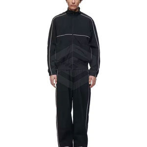 Chándal de hombre de color personalizado, chándal hecho en fábrica de tela suave, chándal informal duradero en línea - Product Image 1