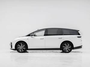 Véhicule électrique d'occasion I8 2025, puissance 120 kW, couple 100 Nm, autonomie NEDC 201-300 km, batterie 50-70 kWh (modèle AWD) - Product Image 5