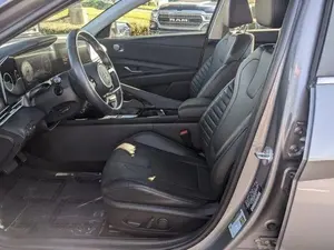 2023 Hyunda ELANTRA Limited - Product Image 5