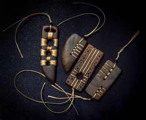 2024 venta al por mayor creativo hecho a mano brillante tradición neackles en único cielo azul oscuro nubes resina collar luminoso para mujeres - Product Image 5