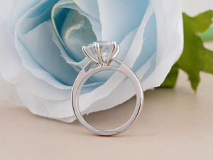 Bague de fiançailles en diamant Moissanite de coupe ronde de couleur D impeccable à six broches Solitaire bande en argent poli pour femmes bagues en pierres précieuses - Product Image 5