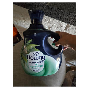 Adoucissant liquide rafraîchissant ultra doux Downy - Product Image 2