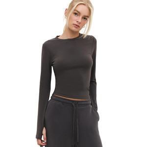 T-shirt décontracté pour femme, coupe ajustée, col rond, 100% coton, doux et respirant, tailles XS XXS, taille unique - Product Image 5