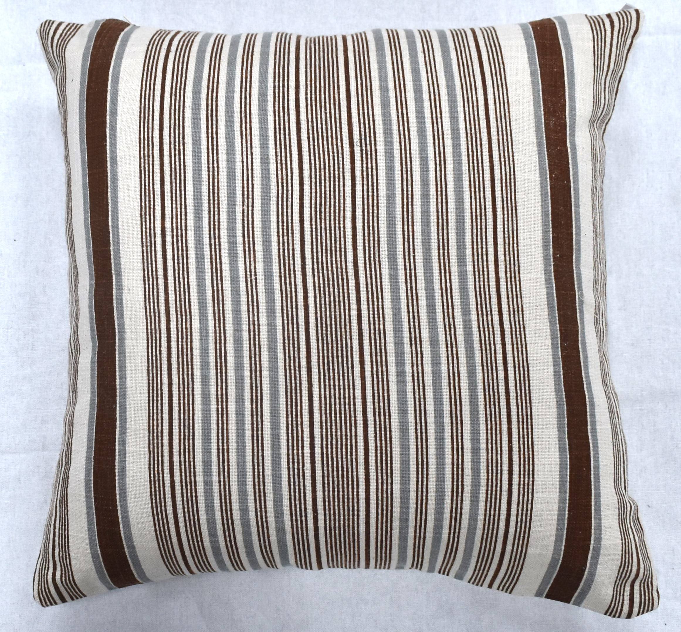 สีน้ำตาล