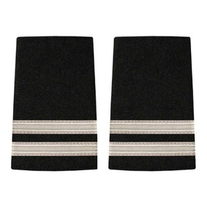 Tablero de hombro de calidad superior Diseño personalizado Uniformes de línea aérea Piloto Hombro Epaulettes Rango Hecho en Pakistán - Product Image 3