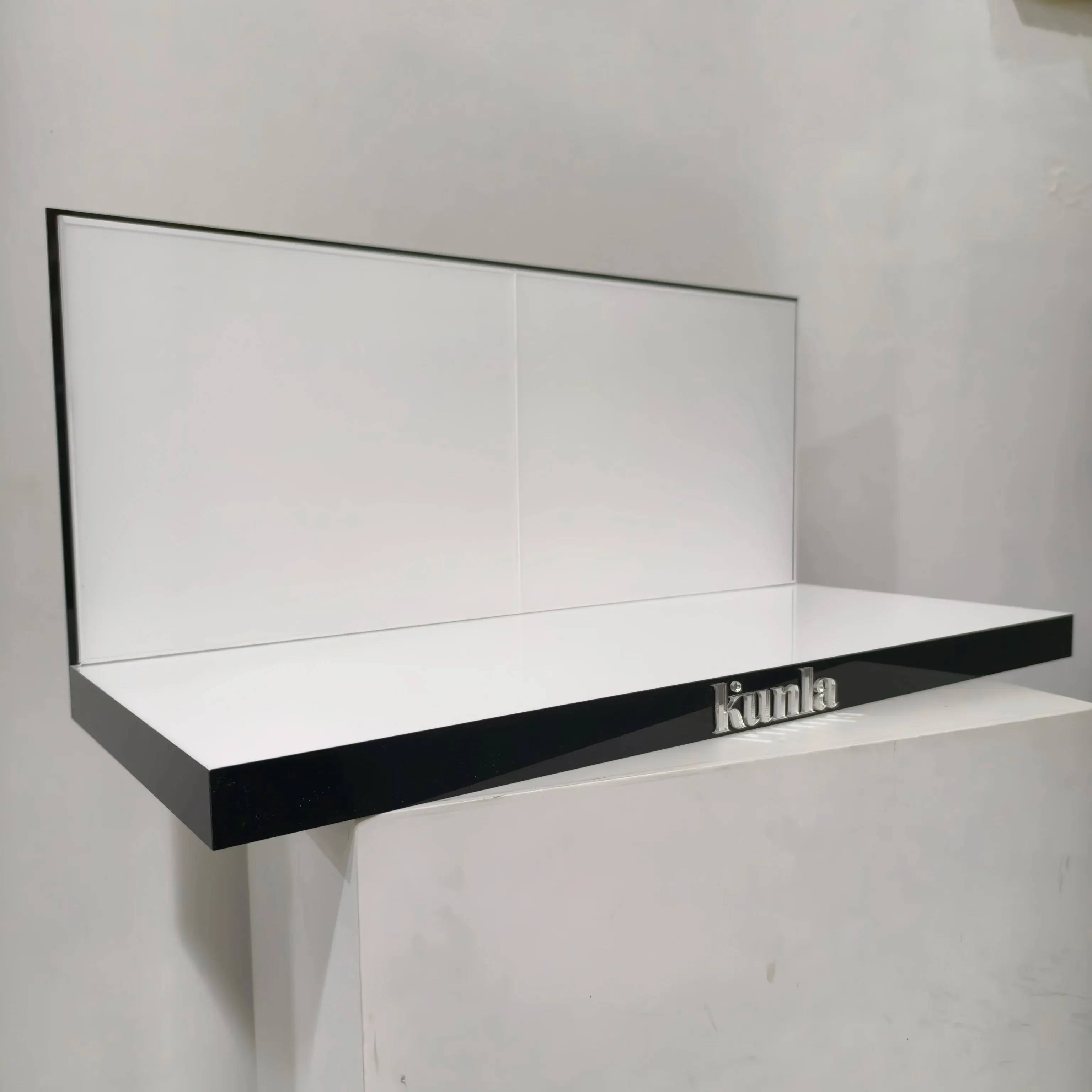 Aangepaste Ontwerp Teller Acryl Make-Up Displaystandaard Voor Winkel Cosmetische Parfum Display Stand