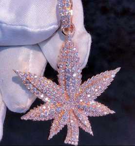 Colgante de Serpiente Hip Hop de Oro Amarillo de 18K con Moissanita VVS y Engaste de Garra para Hombres y Niños, Certificado IGI, Pasa el Test de Diamantes, Regalo - Product Image 1