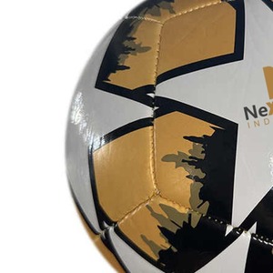 Tech Industries Ballon d'entraînement de football Matériau PU à des fins d'entraînement avec un design personnalisé et un logo personnalisé - Product Image 4