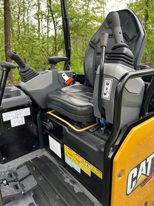 Miniexcavadora CAT 301.7 CR, Excavadora Pequeña Hidráulica Compacta de Orugas para Obras de Construcción y Jardinería - Product Image 5