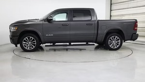 Ram 1500 Laramie Crew Cab 2020, Caja de 5'7'', 4WD, Usada en Buen Estado - Product Image 4