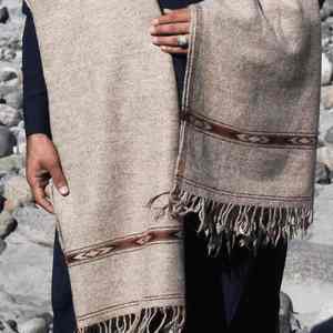 Men Soft <b>Wool</b> Shawl Winter Warm Breathable Traditional Solid Color Elegant <b>Wrap</b> 300g for Cold Season - Product Image 4