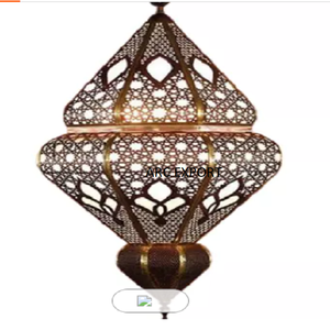 Lanternes de couleur noire au design de luxe Lanterne de décoration en métal et fer de qualité supérieure Décoration en gros avec lanterne en verre - Product Image 6