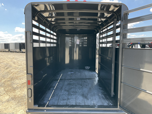 Remorque de transport pour chevaux portable avec éclairage LED et haute sécurité pour le transport agricole, garantie 5 ans - Product Image 6