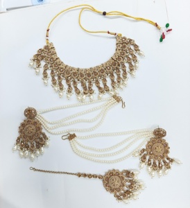 Bán Buôn Kundan Vòng Cổ <span class=keywords><strong>Set</strong></span> Màu Trắng Đính Cườm Đồ Trang Sức Cưới Mạ Vàng Ấn Độ Bridal Hợp Thời Trang Bộ Cho Engagement - Product Image 1