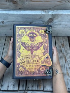 Diario de cuero forrado de 400 páginas Diario de cuero con candado de latón Hecho a mano Ouija Spellbook Diario de escritura de cuero gótico - Product Image 4