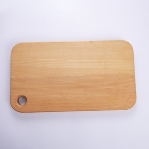 Grande planche à découper rectangulaire en bois de hêtre 40x23cm - Plateau de service et de découpe en bois massif naturel - Ustensiles de cuisine écologiques - Product Image 1