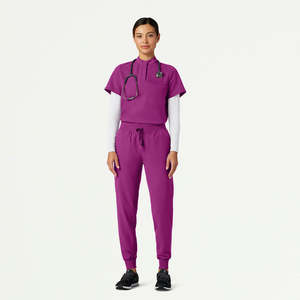 Camisetas elásticas de algodón de alta calidad de manga larga con cuello redondo para su uso diario en el hospital - Product Image 1