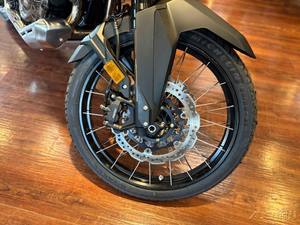 Motocicleta Deportiva Estándar Disponible en Stock con Cilindrada de 1000-1500cc y Velocidad Máxima Superior a 80km/h - Product Image 4