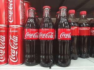 <span class=keywords><strong>2025</strong></span> cung cấp chất lượng hàng đầu gốc Coca <span class=keywords><strong>Cola</strong></span> 330ml lon/Than cốc với Giao hàng nhanh/Cổ Phiếu tươi Coca <span class=keywords><strong>Cola</strong></span> mềm đồ uống từ EU - Product Image 4