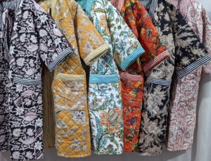 Lote de chaquetas acolchadas informales para temporada de invierno - Product Image 4