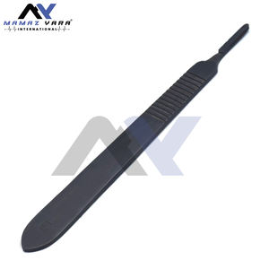 Cuchillas de bisturí #10 Incluye mango negro de metal #3 Adecuado para dermaplaning, manualidades, Instrumentos/equipo Paquete de 10 - Product Image 6