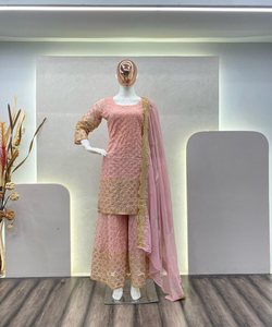 สวมใส่ความสง่างามและความสะดวกสบายด้วยชุดเดรสผ้าฝ้ายของเรา เหมาะสําหรับการจัดงานกันอย่างสบาย ๆ และการสวมใส่ทุกวัน - Product Image 4