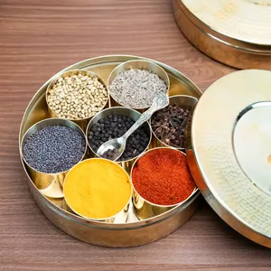 Boîte à épices en laiton de bonne qualité boîte à épices design en laiton et métal avec touche dorée - Product Image 6