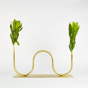 Jarrón de flores decorativo de hierro hecho a mano en India, moderno, ecológico, con acabado plateado, para la decoración de la mesa del salón, bodas y el hogar. - Product Image 5