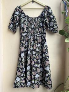 Vestido largo de algodón acampanado para mujer, ropa India informal con estampado de flores Ditsy, hermoso vestido largo, botón de cintura Natural - Product Image 2