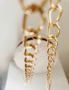 2023เงื้อมมือจัดงานแต่งงานสีขาวมุกสำหรับผู้หญิงที่มีห่วงโซ่ที่ถอดออกได้ - Product Image 3