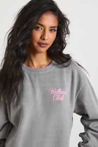 Sudadera con Capucha Personalizada al por Mayor con Logotipo Personalizado, Sudadera de Invierno para Mujer, Diseño Bordado Personalizado, Cuello Redondo, Talla Grande - Product Image 6