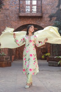 Beste Qualität Reyon Frauen <span class=keywords><strong>Kurtis</strong></span> mit Salwar Hot Selling Schöne indische & pakistani sche Anzüge Kaufen Sie zum besten Preis - Product Image 2