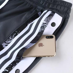 Pantalones de chándal Pantalones deportivos con apertura de botón lateral Ropa de calle fresca Pantalones y pantalones de hombre de alta calidad - Product Image 4