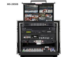 ORIGINAL 8-Input Da ta-video H-S-40 0 0 4K Mobile Studio avec moniteur LCD intégré de 17,3 pouces, neuf, à vendre - Product Image 3