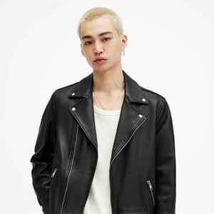 เสื้อแจ็คเก็ตนักขี่มอเตอร์ไซค์ผู้ชายสีดำ พรีเมียม หนัง PU แฟชั่นทรงเข้ารูป เสื้อโค้ทมอเตอร์ไซค์คุณภาพสูง กันน้ำ หนังเทียม - Product Image 3