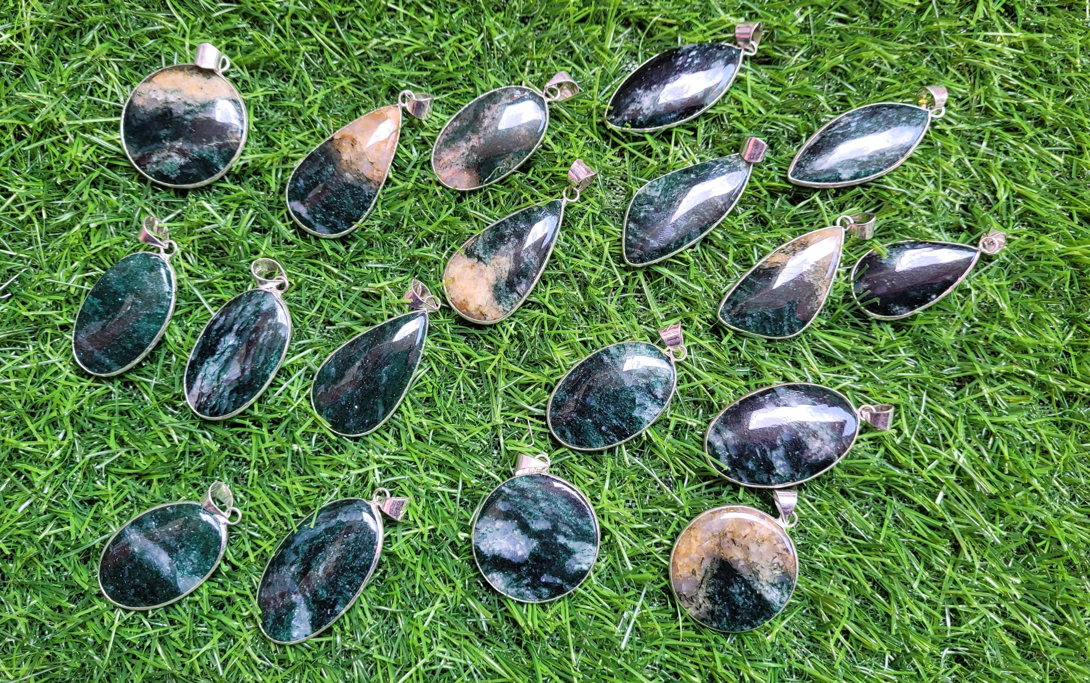 สีเขียว