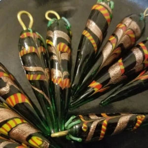 Custom Made <b>Assorted</b> Glass Charms Colored Leaf Pattern Engraved Glass Pendants Jewelry Designers Home Crystal Lampwork - Product Image 1