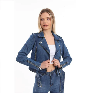Veste en jean pour femmes tendance, bleu classique, déchirée, courte, ample, légère, décontractée, boutonnée, tendance, vêtement d'extérieur - Product Image 1