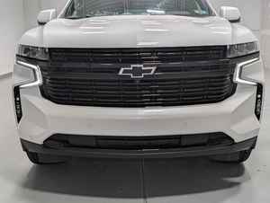 รถเชฟโรเลต ทาโฮ RST 4WD ปี 2024 ไมล์น้อย สภาพดีเยี่ยม  ตกแต่งด้วยชุดแต่งสีดำ ล้อขนาดใหญ่ - Product Image 4