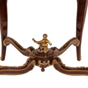 Mesa de Entrada Clásica de Lujo con Cubierta de Mármol y Detalles en Latón - Product Image 5